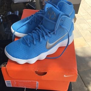 Women’s Athletic Shoes